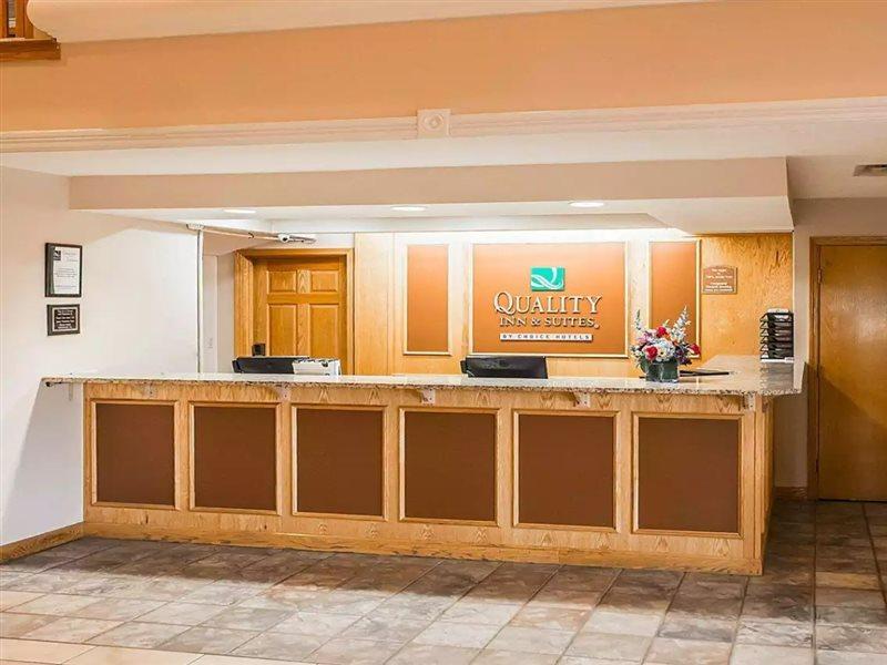 Quality Inn & Suites Cincinnati I-275 Springdale Kültér fotó